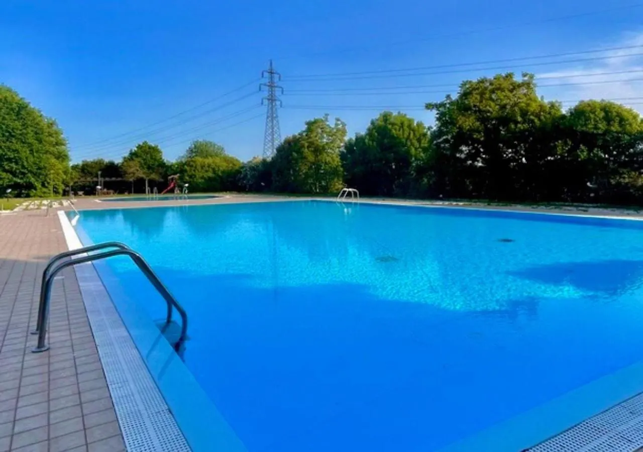 Wendy Apartment- Twobedroom & Pool & Parkprivatefree & Sports Desenzano del Garda Apartment