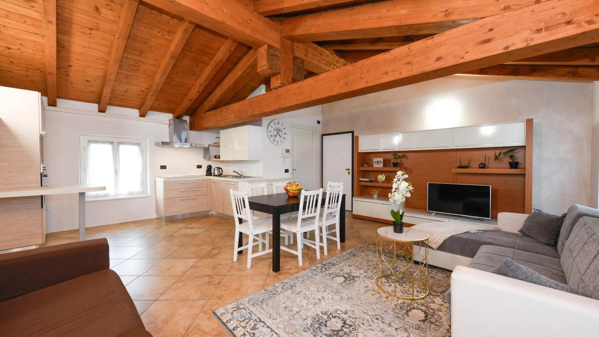 Apartment Wendy Apartment- Twobedroom & Pool & Parkprivatefree & Sports Desenzano del Garda Italy